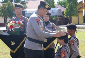 Kapolda Kalteng Pimpin Penutupan Pembinaan Tradisi dan Pembaretan 126 Bintara Remaja Ditsamapta