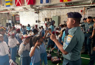 Kunjungan siswa Hang Tuah 12 Surabaya 
