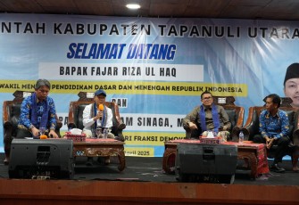 Wakil Menteri Pendidikan Dasar dan Menengah (Wamendikdasmen), Fajar Rizal Ul Haq