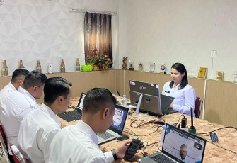 Kakanwil HAM Sumut-Kepri Flora Nainggolan Mengikuti Kegiatan Secara Daring