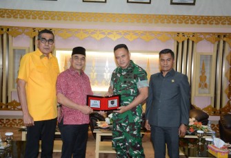 Pangdam I/BB Mayjen TNI Rio Fidianto Lakukan Kunjungan Guna Pererat Hubungan Bersama DPRD Provinsi Riau 