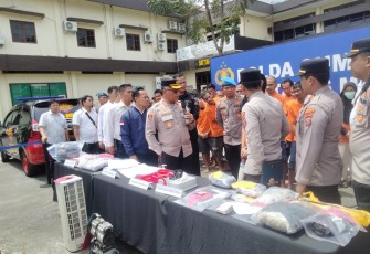 Tampak Kapolrestabes Medan Saat Paparan 
