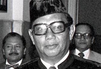 Oemar Seno Adji 
