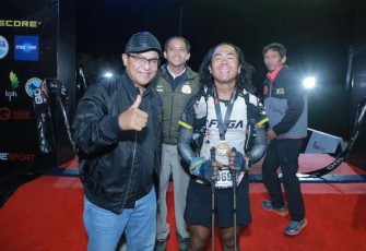 Kapolda NTB Irjen Pol Hadi Gunawan bersama peserta Rinjani 100