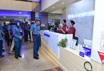 Aspers Kasal Laksda TNI Rony Saleh meninjau fasilitas baru Rumkital Dr Mintohardjo 