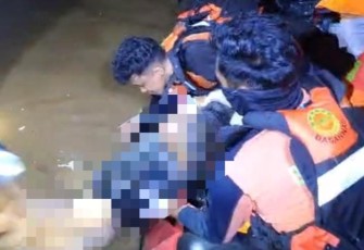 TNI AL dan TIM Sar Gabungan Temukan Korban Laka Laut di Perairan Batang Kuantan 