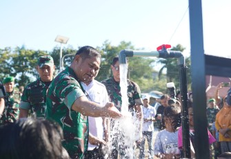 Kasad Resmikan Sumur Bor di Gunung Kidul