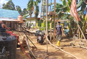Sumur Bor Kelima Hampir Tuntas Dibangun Satgas TMMD Ke-124 Kodim 0408/BS