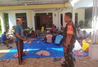 Penyembelihan hewan qurban di wilayah desa binaan 