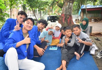 Mahasiswa UPER Ajak Anak Jalanan Merakit Energi dari Lingkungan Sekitar