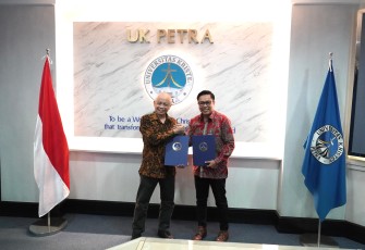 PT Bank Pembangunan Daerah Jawa Timur Tbk (Bank Jatim) secara resmi telah menandantangani nota kesepahaman atau Memorandum of Understanding (MoU) dengan Universitas Kristen