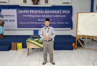 Dr. Teguh Purnomo, S.H., M.H., M.Kn