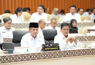 Rapat Komisi V DPR RI dengan Mitra 