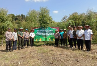 Jajaran Koramil Kodim Ngawi dan Polres Ngawi Tanam Jagung Serentak Dukung Ketahanan Pangan Nasional