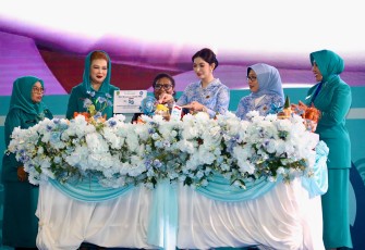 Ketua Umum Tim Penggerak Pemberdayaan dan Kesejahteraan Keluarga (TP PKK) Tri Tito Karnavian mengajak seluruh jajaran kader untuk bersama-sama mewujudkan Asta Cita menuju Indonesia Emas