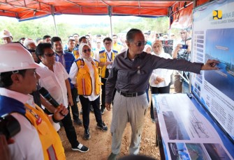 Menteri Pekerjaan Umum Dody Hanggodo