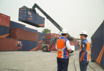 Angkutan Kontainer KAI Logistik Tumbuh 5% pada Semester I 2025