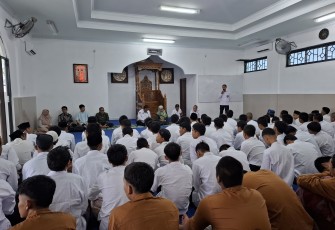 Penyampaian khusus Pemberian Remisi Anak yang Memenuhi Syarat.