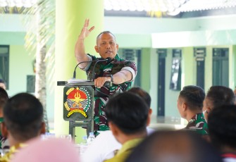 Panglima Divif 2 Kostrad Mayjen TNI Susilo, Staf Khusus Kasad Brigjen TNI Judi Paragina Firdaus, M.Sc