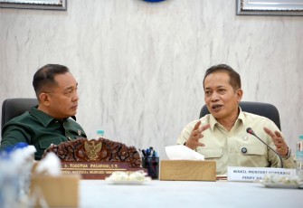 Wakil Menteri Koperasi (Wamenkop) Ferry Juliantono bersama Wakil Menteri Investasi dan Hilirisasi/BKPM Todotua Pasaribu bersepakat melakukan relaksasi aturan terkait perijinan Nomor Induk Berusaha (NIB) dan Klasifikasi Baku Lapangan Usaha Indonesia (KBLI) bagi operasionalisasi Koperasi Desa/Kelurahan (Kopdes/Kel) Merah Putih di seluruh Indonesia