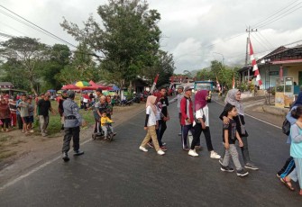 Jalan sehat semarak HUT RI ke 80 di wilayah Kec Arjosari 