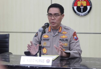 Kabid Humas Polda Jatim Kombes Pol Jules Abraham Abast