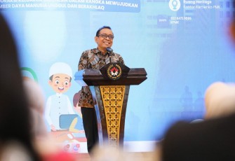 Menteri Koordinator Bidang Pembangunan Manusia dan Kebudayaan (Menko PMK) Pratikno