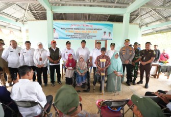 Foto Bersama Warga 