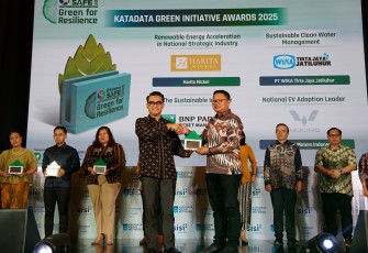 PT WIKA Tirta Jaya Jatiluhur Raih Katadata Green Initiatives Awards 2025 untuk Pengelolaan Air Bersih Berkelanjutan