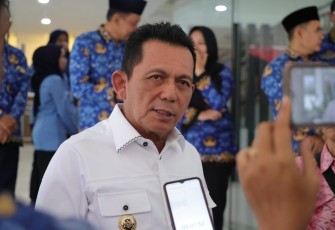 Gubernur Kepulauan Riau Ansar Ahmad 