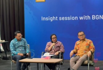 Wakil Kepala BGN Nanik S Deyang