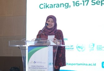 Dr. Nonni saat memberikan sambutan pada kegiatan Green Chemistry for Industrial Excellence, September 2025.