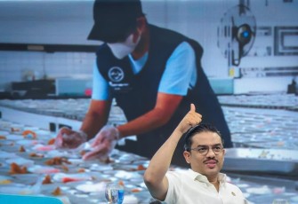 Menteri Usaha Mikro, Kecil dan Menengah (UMKM) Maman Abdurrahman mengajak masyarakat untuk memahami Program Makan Bergizi Gratis (MBG) secara lebih komprehensif