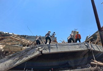 Tim SAR Brimob Polda Jatim
