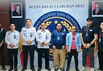 DPW PRSI Sumut foto bersama jajaran Rutan Kelas I Labuhan Deli 