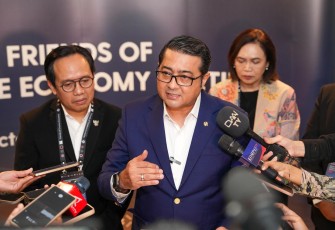 Menteri Ekraf Teuku Riefky Harsya 
