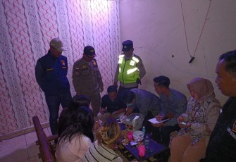 Pelaksanaan Razia dan Monitoring Cafe di Wilayah Hukum Polsek Belitang III