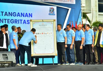 Asisten Teritorial Pangkolinlamil (Aster Pangkolinlamil) Kolonel Laut (P) Indra Joko Rerangin, M.Han., menghadiri kegiatan “Refleksi Jakarta Utara” yang diselenggarakan di Kantor Wali Kota Jakarta Utara, Sabtu (15/11)