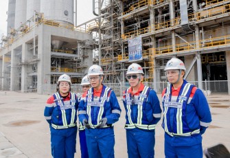 Wakil Menteri Energi dan Sumber Daya Mineral (ESDM) Yuliot usai mengunjungi Proyek RDMP Kilang Balikpapan hari ini, Rabu (19/11)
