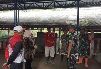 Dandim Letkol Arh Farauk Saputra saat Dampingi Plt Bupati Ponorogo Peninjauan Lahan Rencana Pembangunan Gedung KDKMP