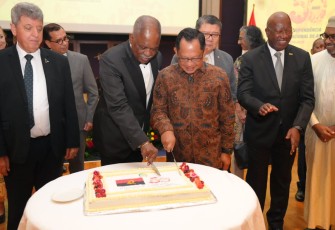 Hadiri Resepsi 50 Tahun Kemerdekaan Republik Angola, Mendagri: Kehormatan Besar bagi Rakyat Indonesia