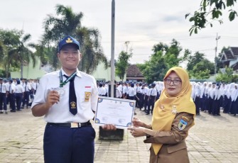 Capaian prestasi yang membanggakan diraih siswa SMPN 1 Badas Kabupaten Kediri bernama Muhammad Abrisam Azka Amani atas prestasi meraih Juara 2 Kejuaraan Panahan Tingkat Provinsi Jawa Timur