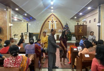 Semangat Natal, Pemerintah dan Masyarakat Bersinergi Lakukan Pembersihan Lingkungan Pascabanjir di Kota Langsa