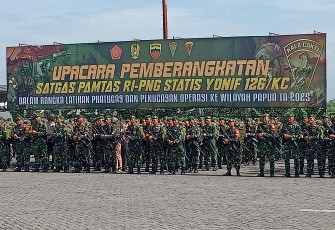 Pangdam I/BB Pimpin Upacara Keberangkatan Satgas Pamtas RI-PNG di Pelabuhan Belawan.