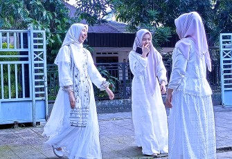Perayaan Hari Raya Idul Fitri Besama Keluarga Serta Kerabat Menjadi Momen Berharga.