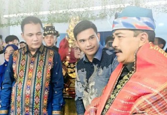 Menteri Imipas Agus Andrianto Saat Melihat Karya Seni Hasil Kreativitas WBP Rutan Pangkalan Brandan