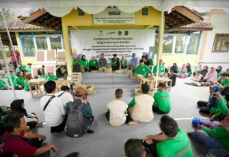 Pelatihan olah pelepah pisang di Kulon Progo Yogyakarta, Kamis (3/7)