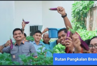 Karutan Pangkalan Brandan Erwin Siregar Bersama Jajaran Lakukan Kegiatan Panen Raya Sejalan Program Menteri Imipas.