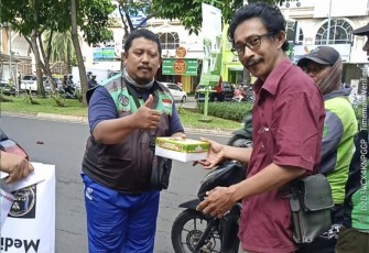 Nasi kotak Jum'at Berkah Media Gakorpan & TV Gapta