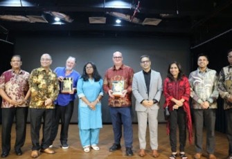 Kedutaan Besar India, IndCham, dan India Club Jakarta Hadirkan Diskusi Buku “Majapahit” & “The Golden Road”